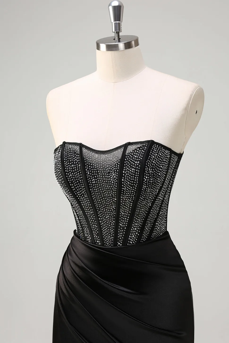 Sereia Preta Strapless Ruched Cetim Corset Long Prom Dress with Beading