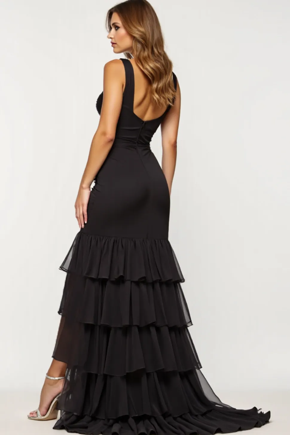 Sereia Preta V-Neck Tiered Cetim Organza Prom Dress