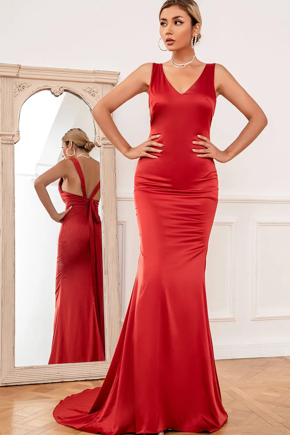Sereia v pescoço rust red longo vestido de dama de honra