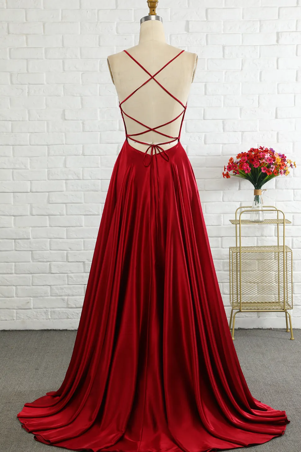 Simples linha spaghetti alças borgonha longo vestido de baile com cirss cross back
