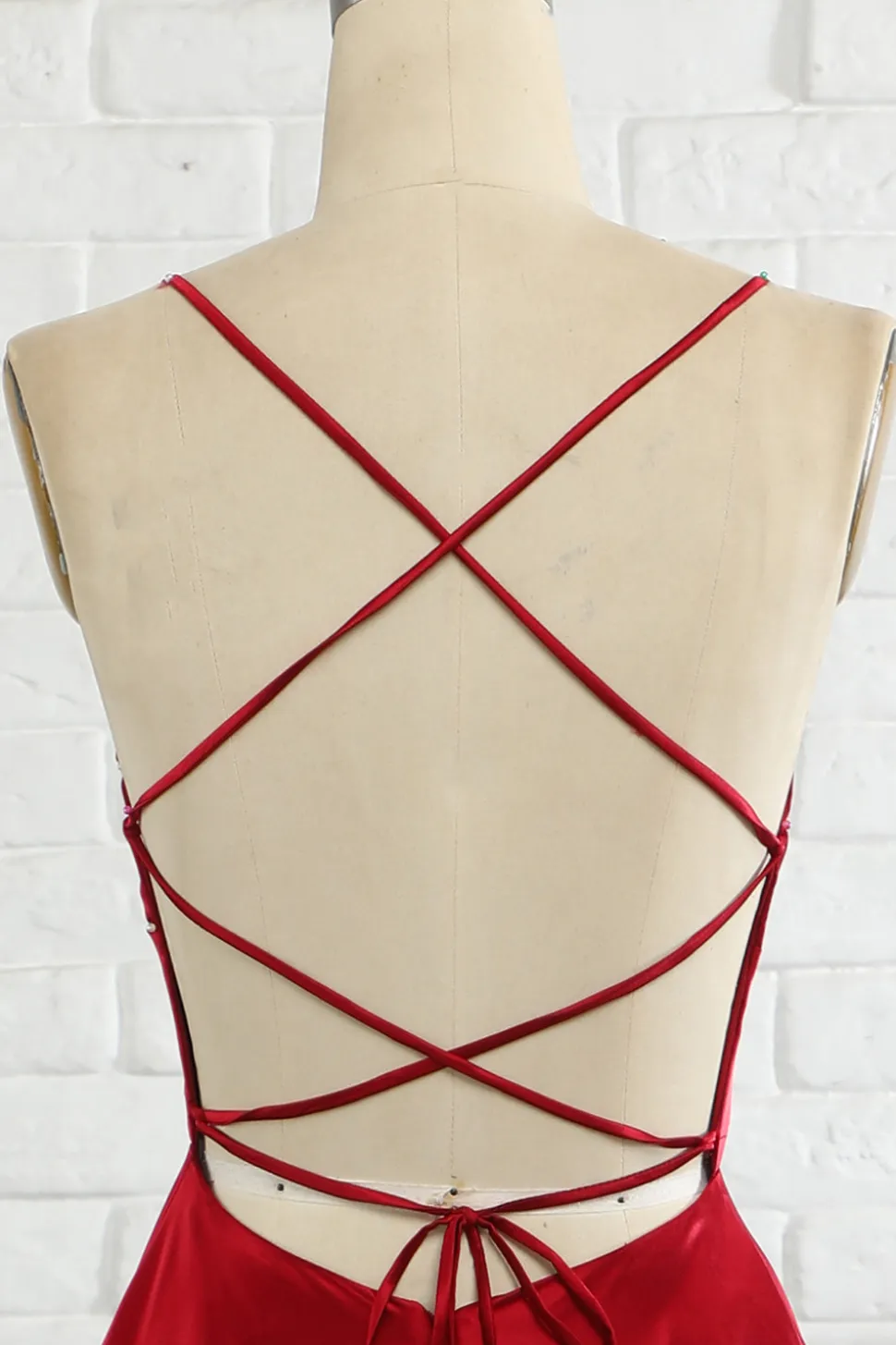 Simples linha spaghetti alças borgonha longo vestido de baile com cirss cross back
