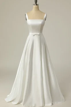 Simples um vestido de noiva branco de pescoço quadrado quadrado branco longo