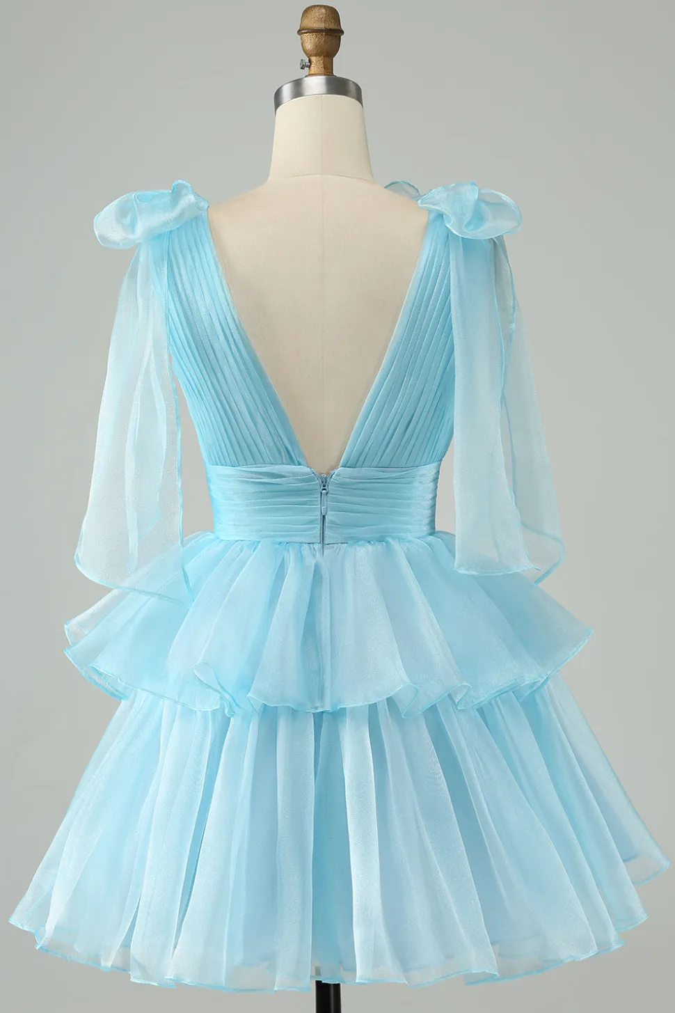 Sky Blue A Line V Neck plissado Tiered Short Homecoming Dress