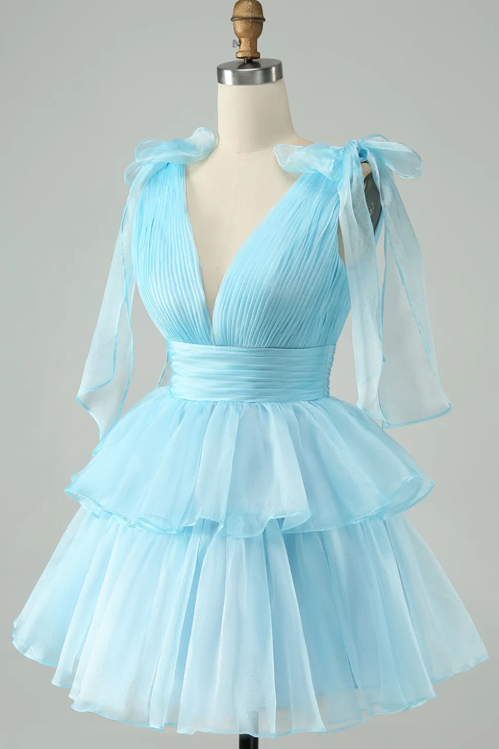 Sky Blue A Line V Neck plissado Tiered Short Homecoming Dress