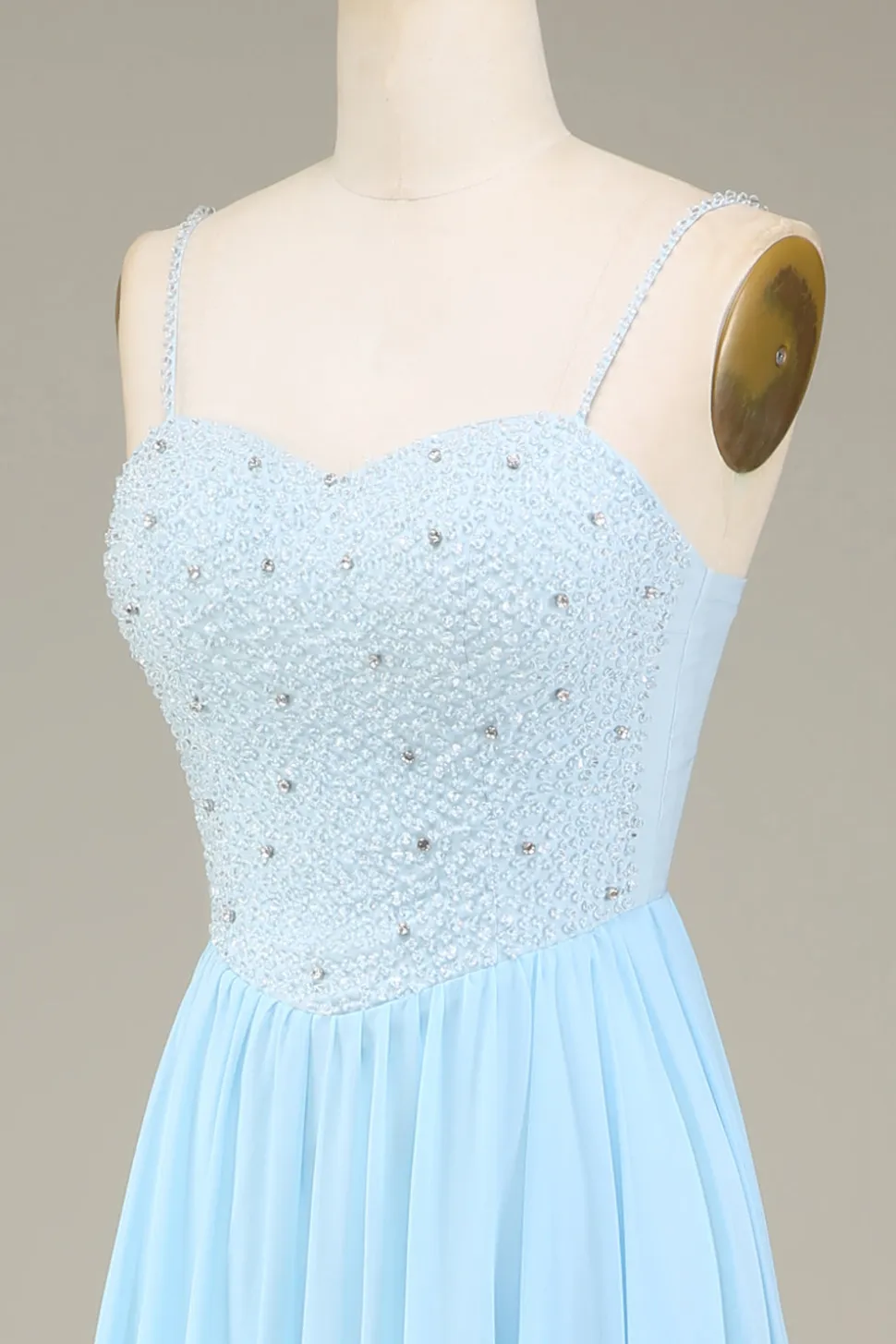 Sky Blue A-Line Espaghetti Correias Chiffon Vestido Longo Madrinha Com Missangas