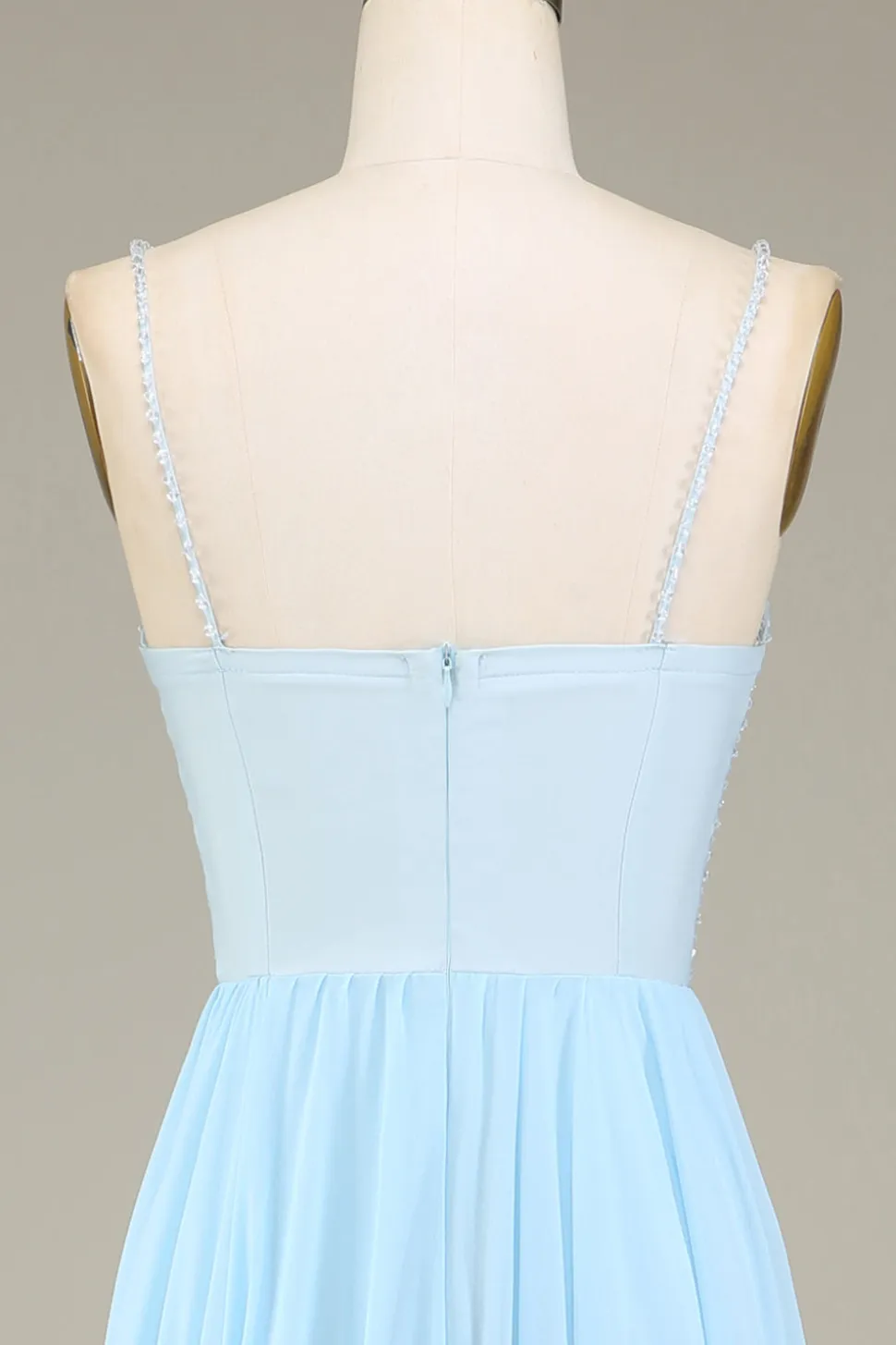 Sky Blue A-Line Espaghetti Correias Chiffon Vestido Longo Madrinha Com Missangas