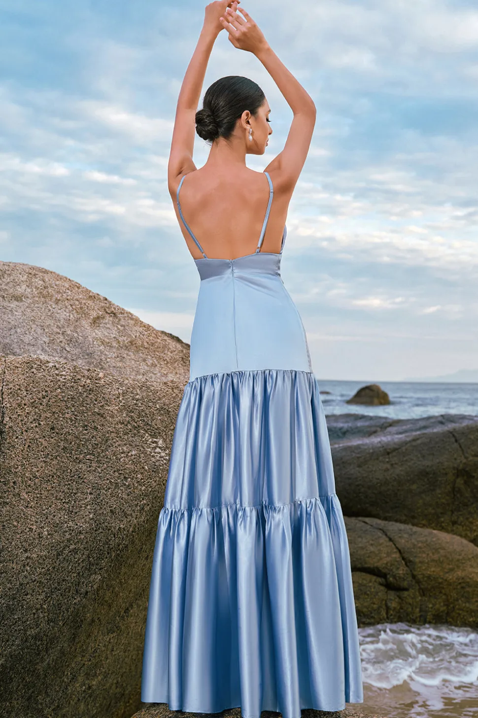 Sky Blue A-Line Esparguete Correias Backless Cetim Long Vestido Madrinha