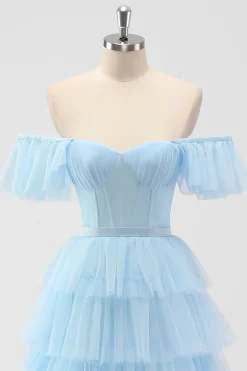 Sky Blue Off The Shoulder Tiered Corset Um Vestido de Madrinha Linha