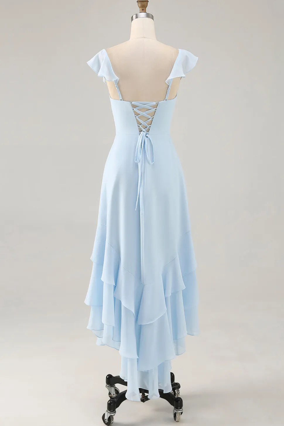 Sky Blue Ruffled Scoop Neck Um Vestido de Madrinha Linha