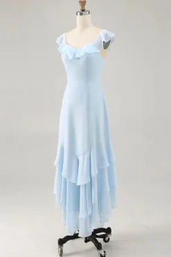 Sky Blue Ruffled Scoop Neck Um Vestido de Madrinha Linha