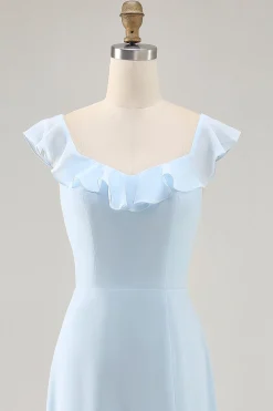 Sky Blue Ruffled Scoop Neck Um Vestido de Madrinha Linha