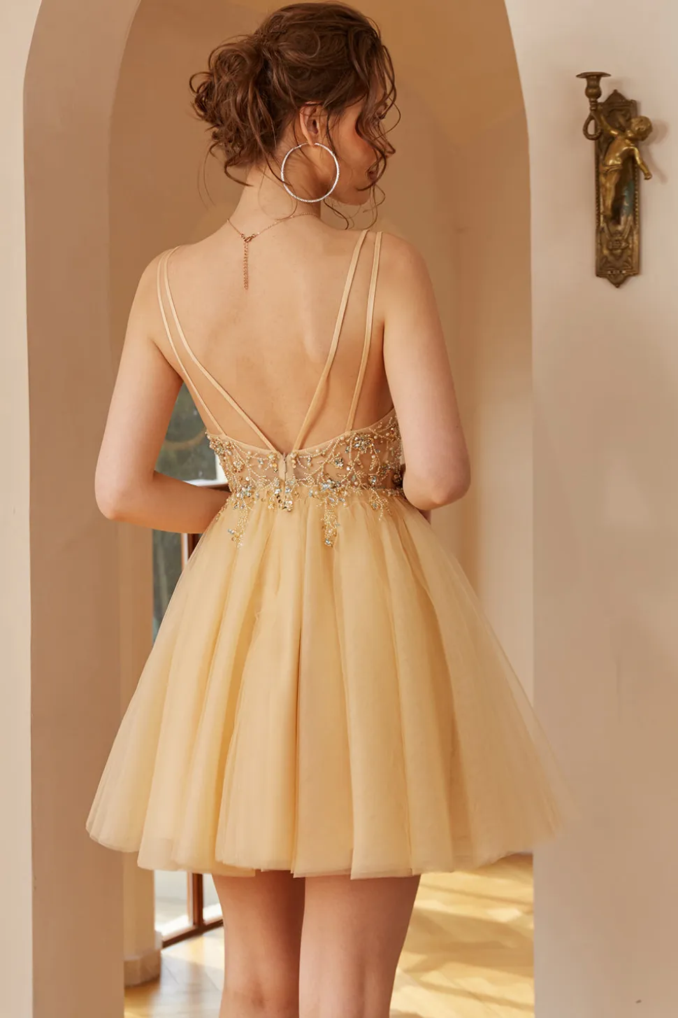 Spaghetti tiras vestido de homecoming com apliques