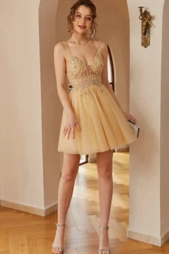 Spaghetti tiras vestido de homecoming com apliques