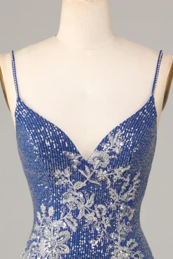 Sparkle 'til Dawn Bainha Esparguete Correias Azul Escuro Vestido Curto Homecoming com Bordado