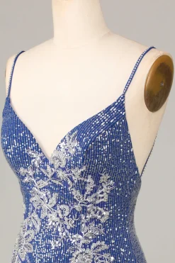 Sparkle 'til Dawn Bainha Esparguete Correias Azul Escuro Vestido Curto Homecoming com Bordado