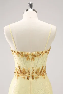 Sparkly amarelo espaguete alças apertado Homecoming vestido com lantejoulas