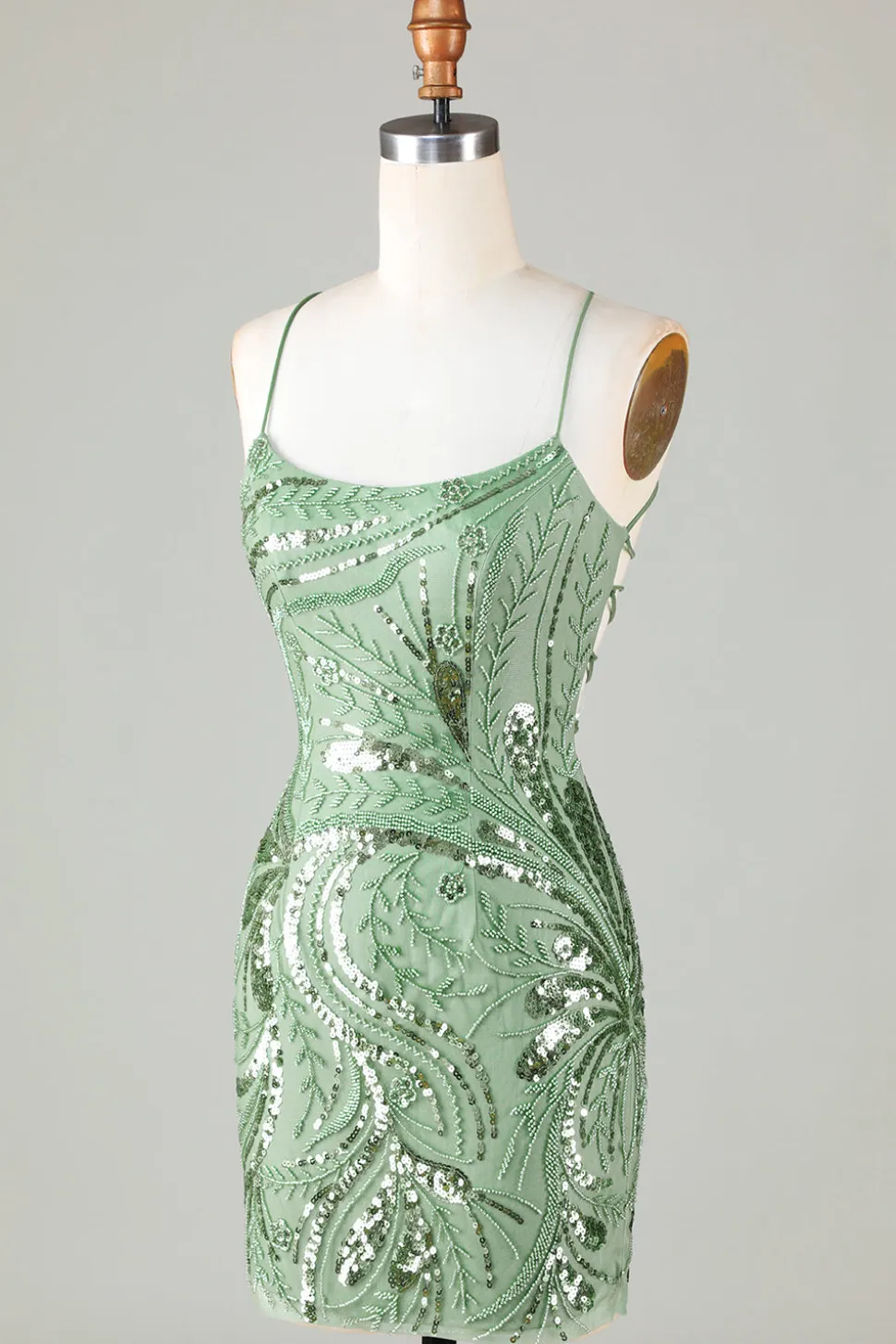 Sparkly Bainha Espaguete Alças Verde Vestido Curto Homecoming com Criss Cross Back