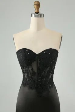 Sparkly Black Bodycon Sweetheart Corset Homecoming Vestido com Apliques