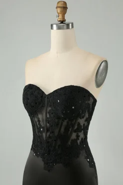 Sparkly Black Bodycon Sweetheart Corset Homecoming Vestido com Apliques