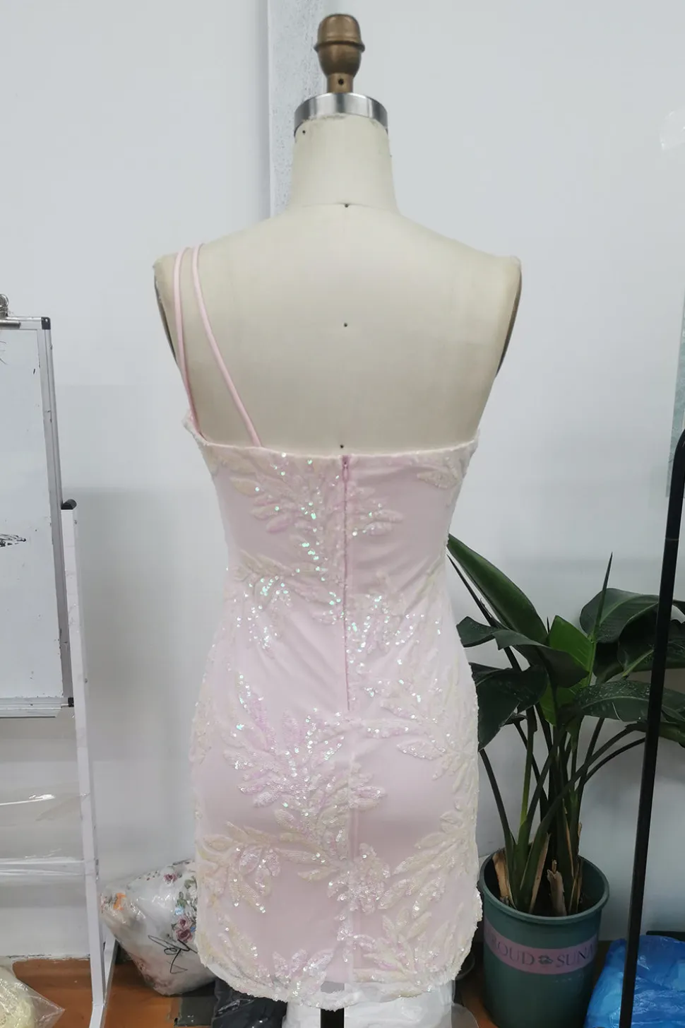 Sparkly Bodycon Royal Blue One Shoulder Sequins Homecoming Vestido com Bordado