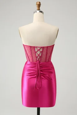 Sparkly Fuchsia Tight Beaded Corset Strapless Homecoming Vestido