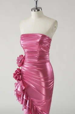 Sparkly Fuchsia Vestido de baile metálico sem alças com fenda