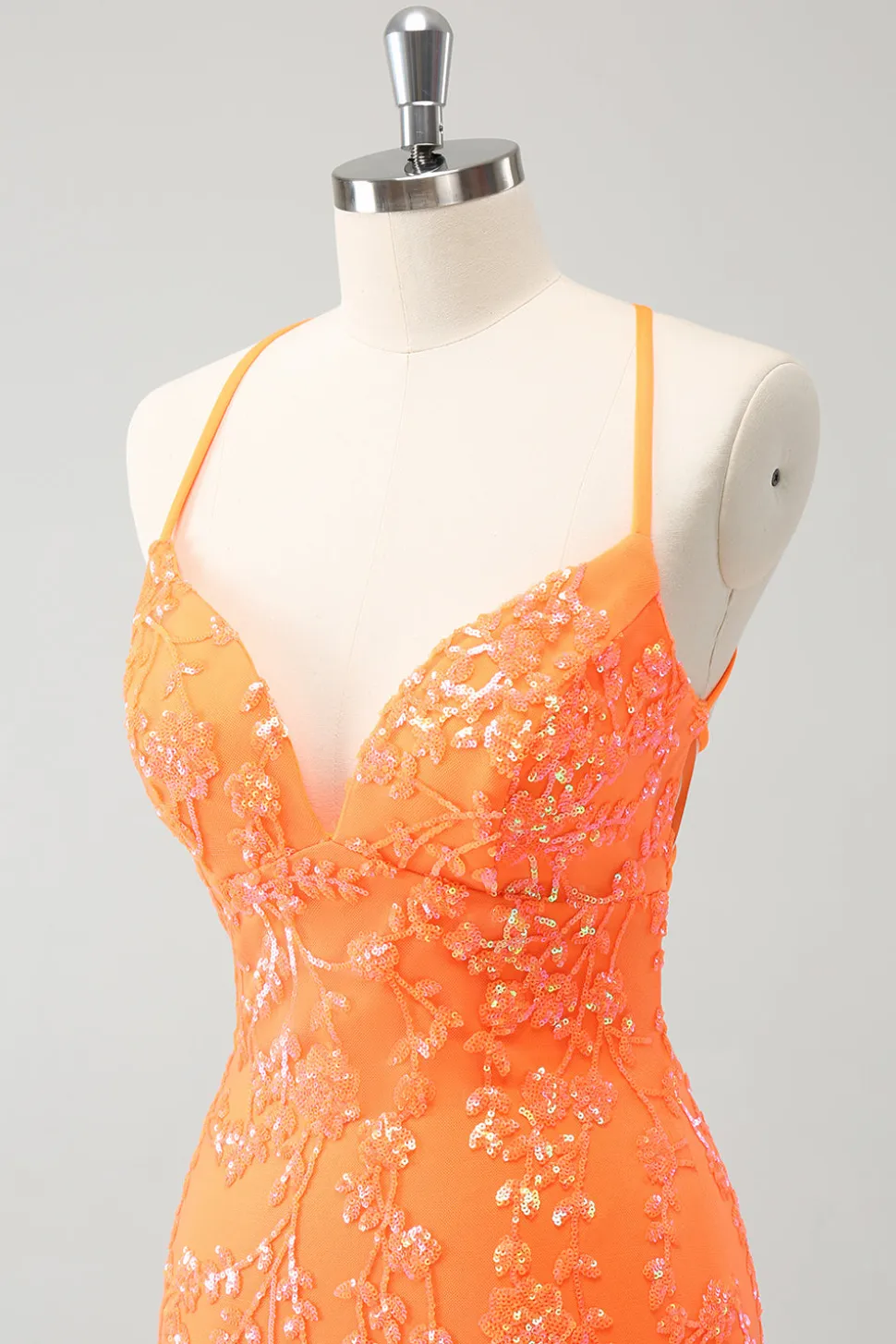 Sparkly Orange Lace-Up Back Tight Short Homecoming Dress com lantejoulas