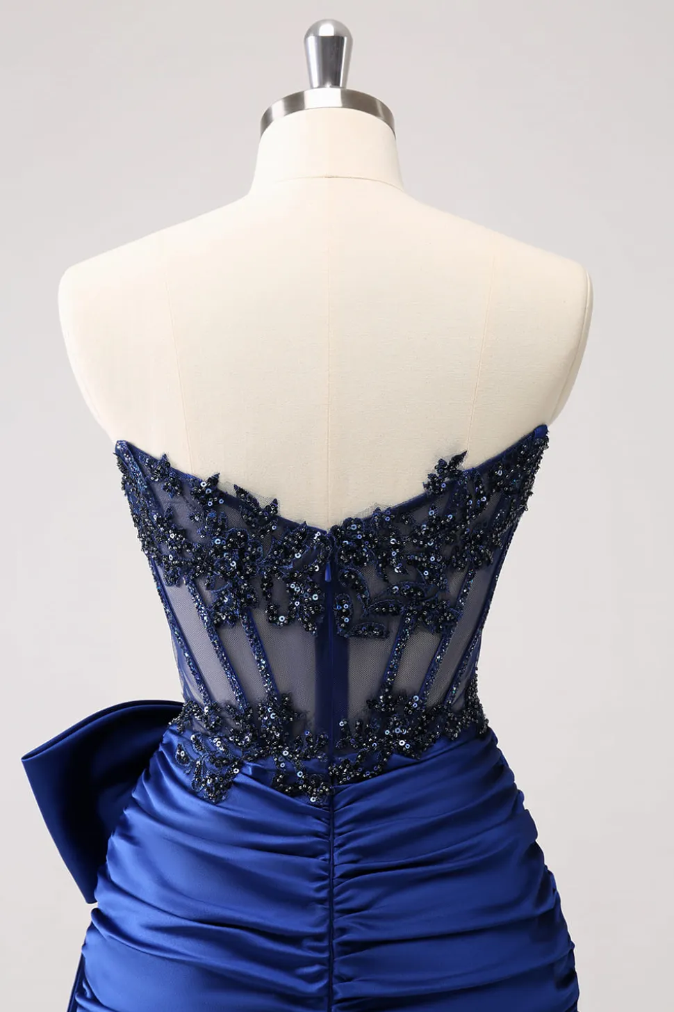 Sparkly Peacock Green Tight Strapless Beaded Applique Homecoming Dress com arco