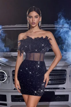 Sparkly preto espartilho sem alças apertado Homecoming vestido com penas