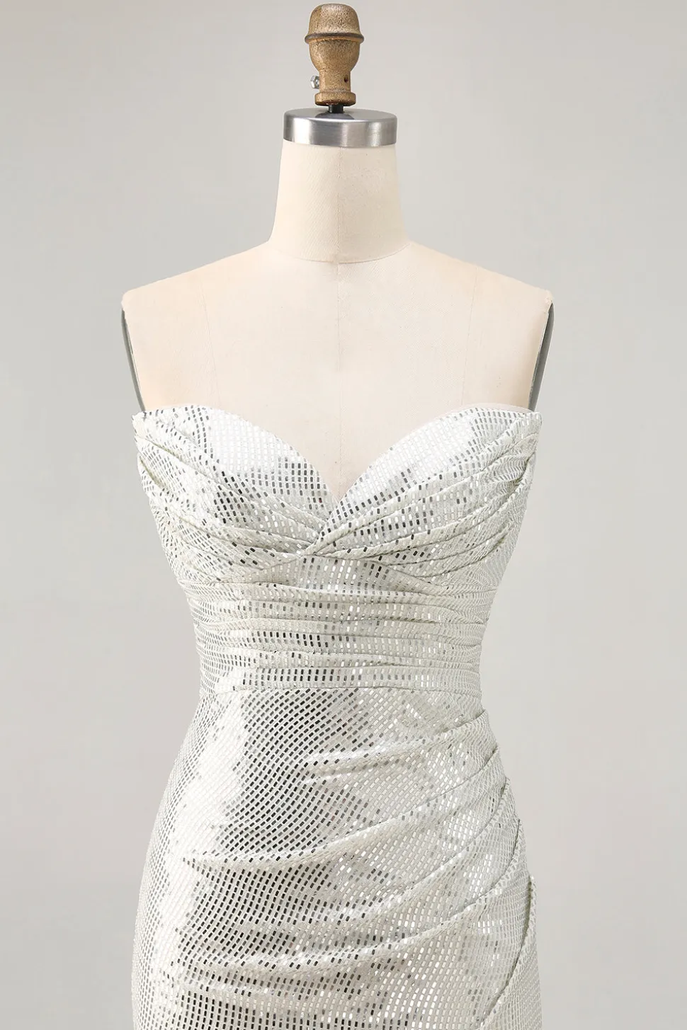 Sparkly Preto Strapless Tight Short Homecoming Dress com lantejoulas