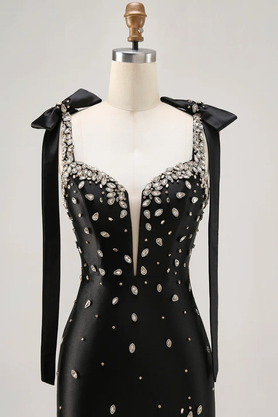 Sparkly Preto Tight Rhinestones Short Homecoming Dress com Fenda