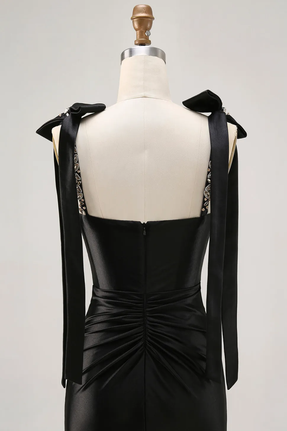 Sparkly Preto Tight Rhinestones Short Homecoming Dress com Fenda