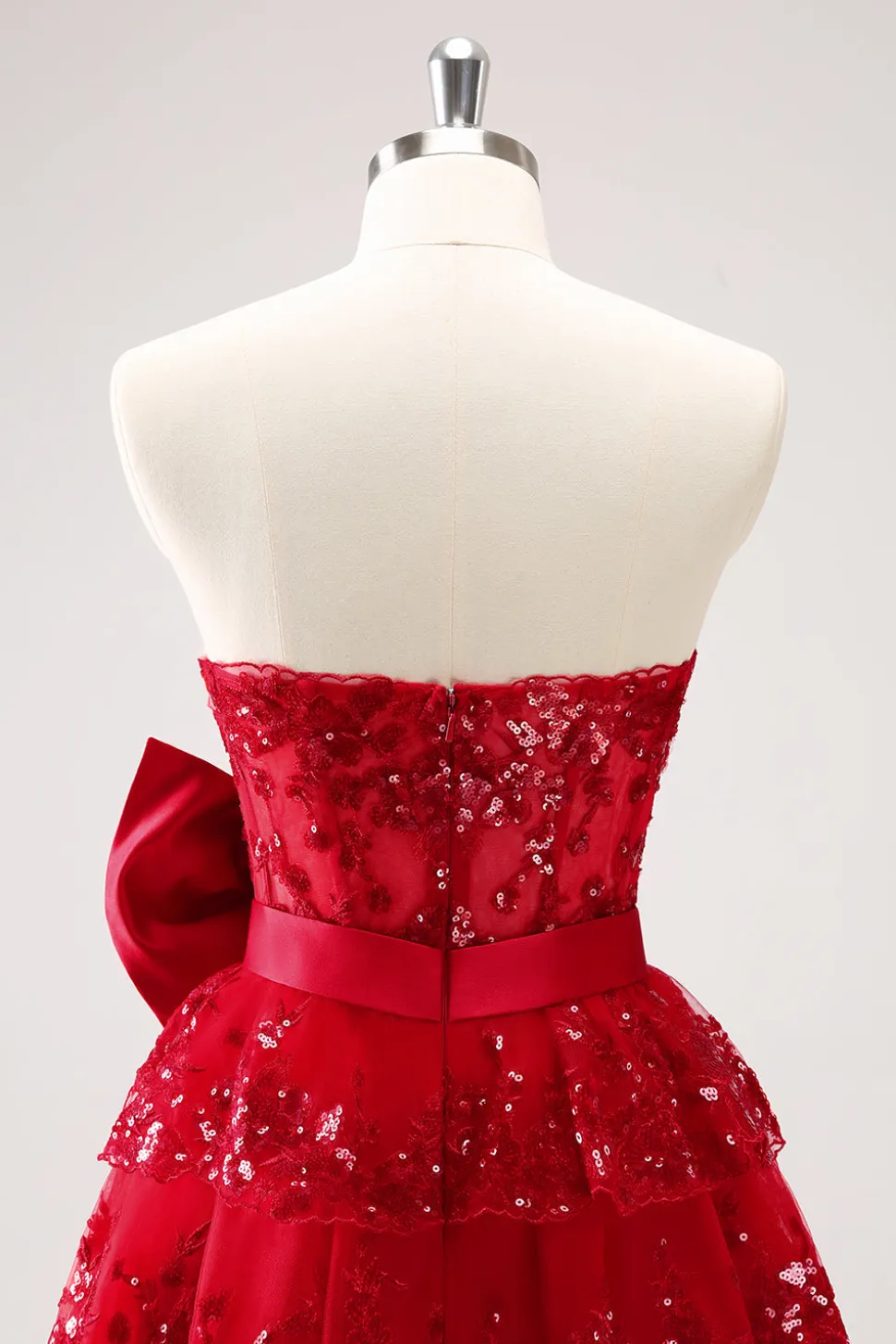 Sparkly Red A-Line Strapless Tiered Sequins Homecoming Dress com arco