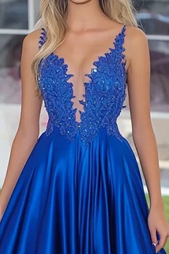 Sparkly Royal Blue A-Line Mergulho V Pescoço Cetim Long Prom Dress com Apliques