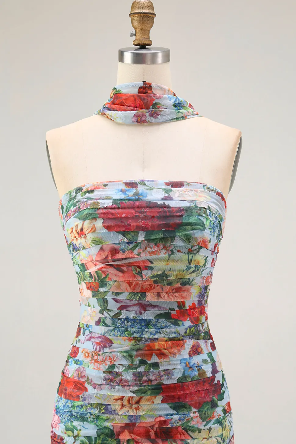 Strapless Azul Vermelho Flor Pescoço Lenço Ruched Wedding Guest Dress com Fenda