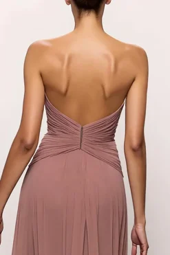 Strapless Blush Backless Ruched longo vestido de noite com fenda