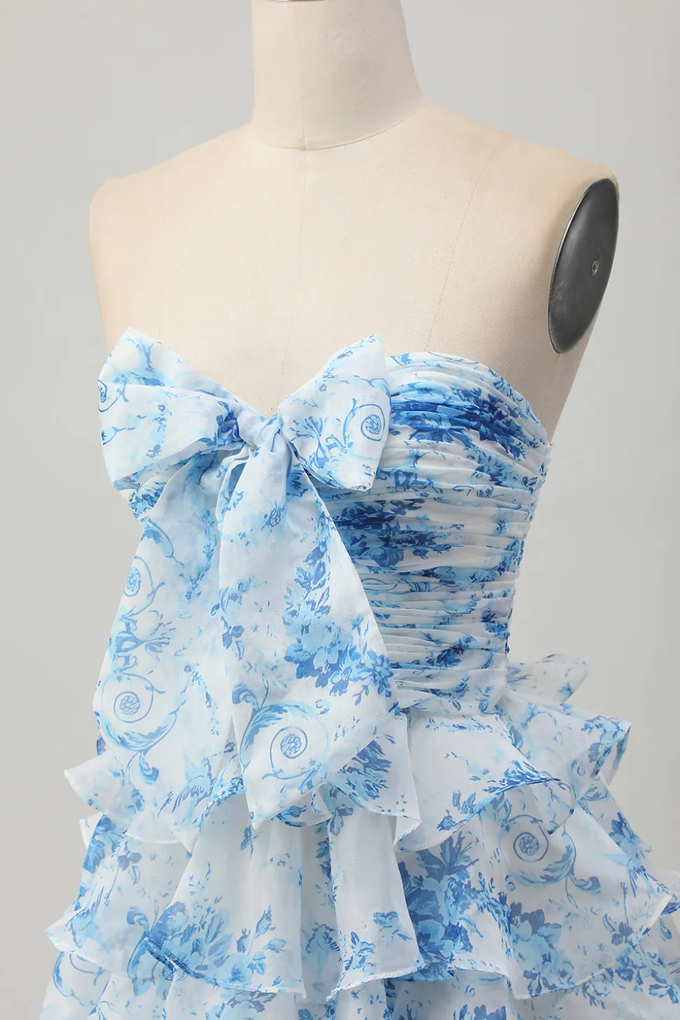 Strapless branco azul flor A-line tiered curto Homecoming Dress com arco