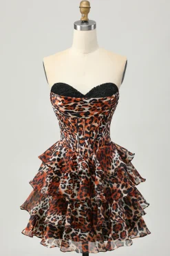 Strapless Khaki Leopard Tiered A Line Corset Homecoming Dress com Folhos