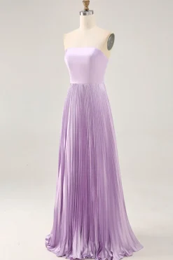 Strapless plissado lilás uma linha longo vestido de dama de honra