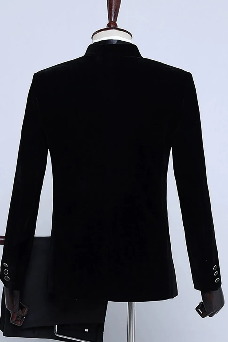 Terno masculino de veludo preto