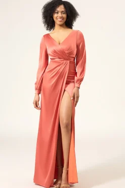 Terracota A-Line V-Neck cetim vestido de dama de honra com fenda