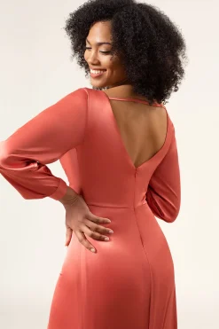 Terracota A-Line V-Neck cetim vestido de dama de honra com fenda
