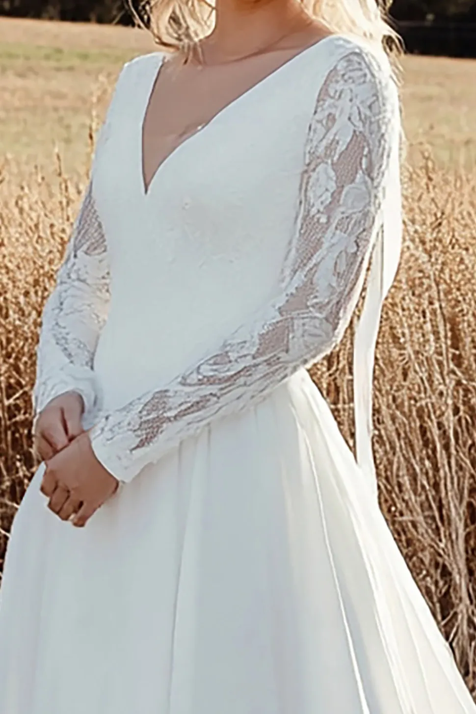 Timeless A Line V Neck Lace Long Sleeve Marfim Vestido de Noiva