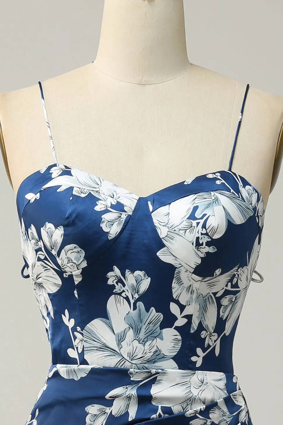 Tinta Azul Floral Tea-Length Vestido Madrinha