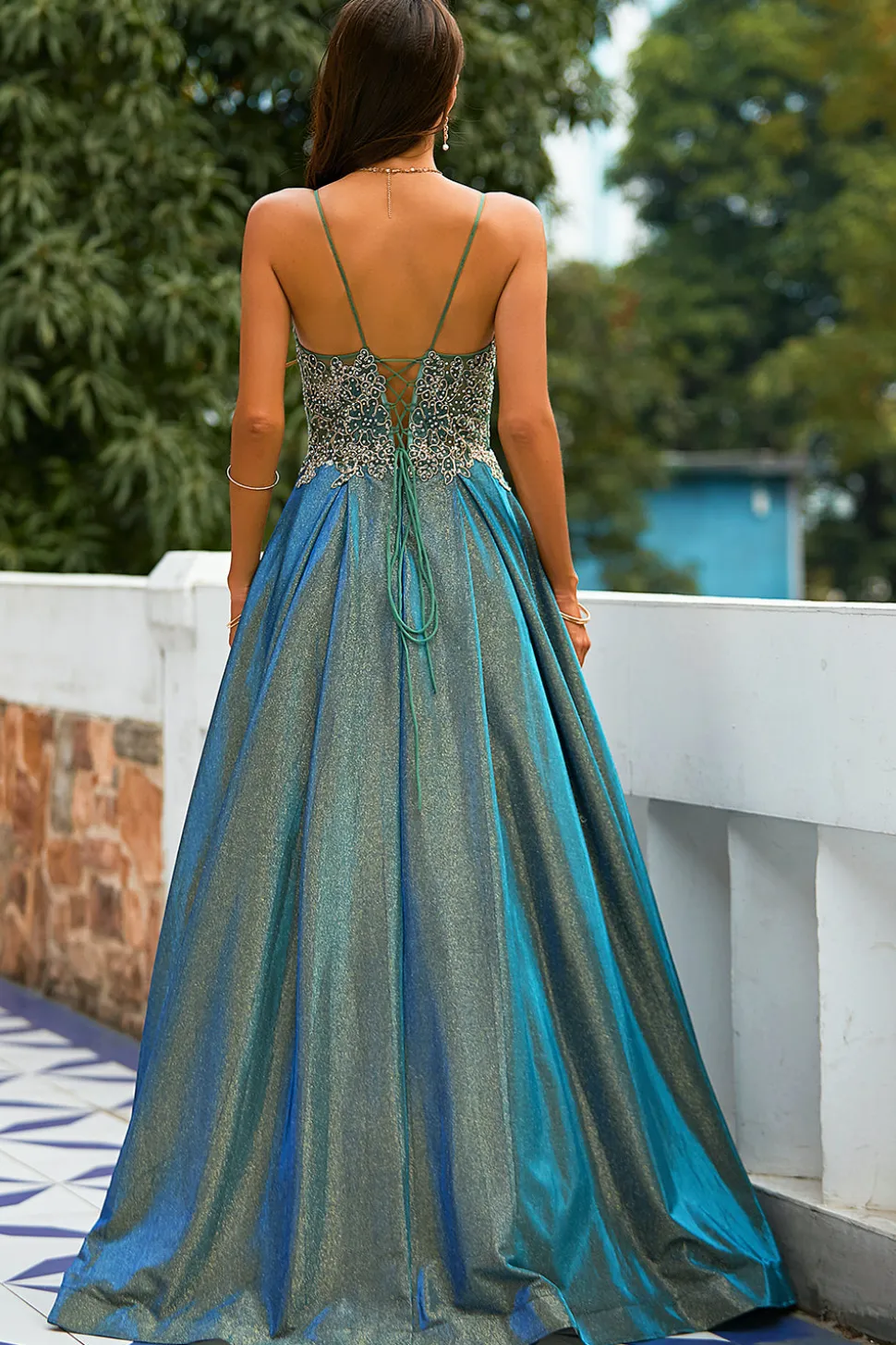 Tiras de espaguete cinza escuro Glitter longo vestido de baile