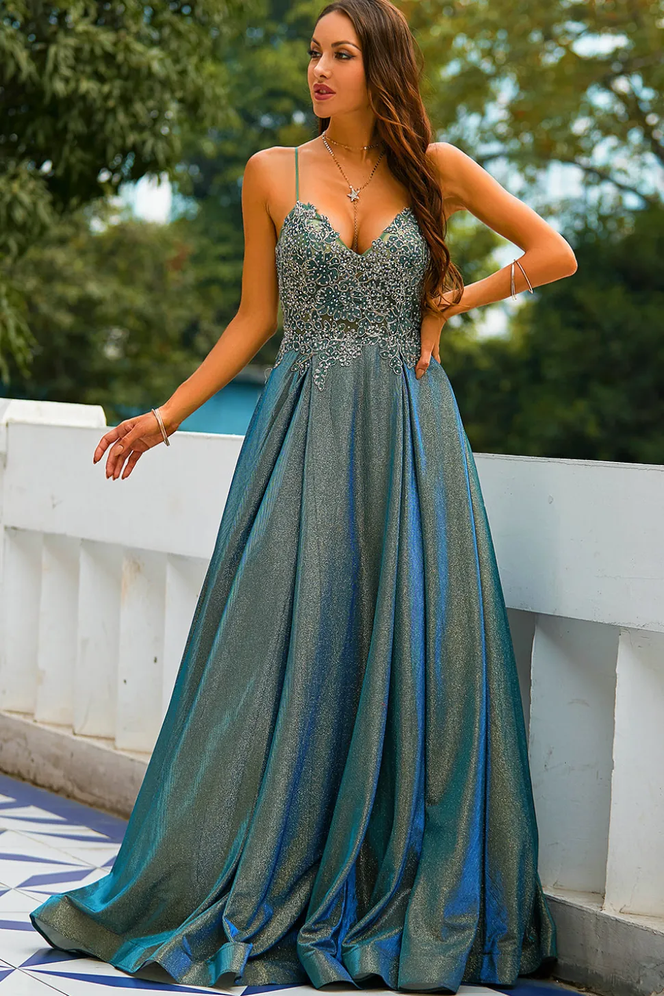 Tiras de espaguete cinza escuro Glitter longo vestido de baile