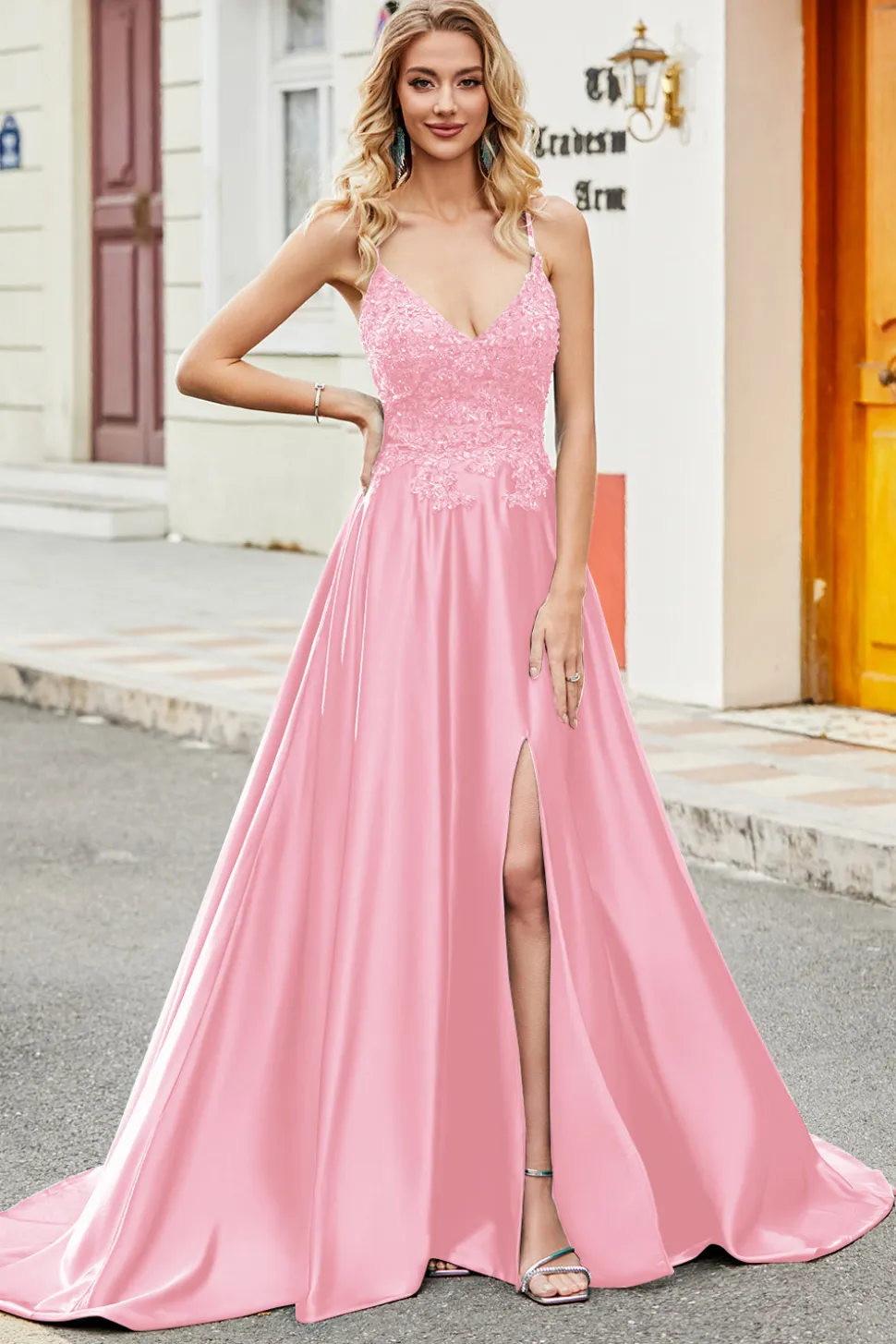 Trendy A Line Esparguete Correias Pavão Verde Vestido Longo Baile de Formatura com Apliques