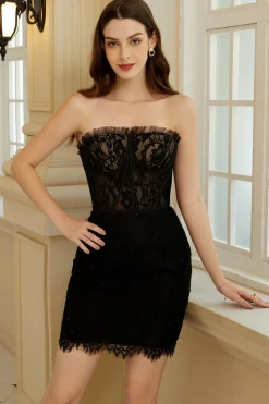 Trendy Bainha Strapless Preto Corset Homecoming Dress com Missangas