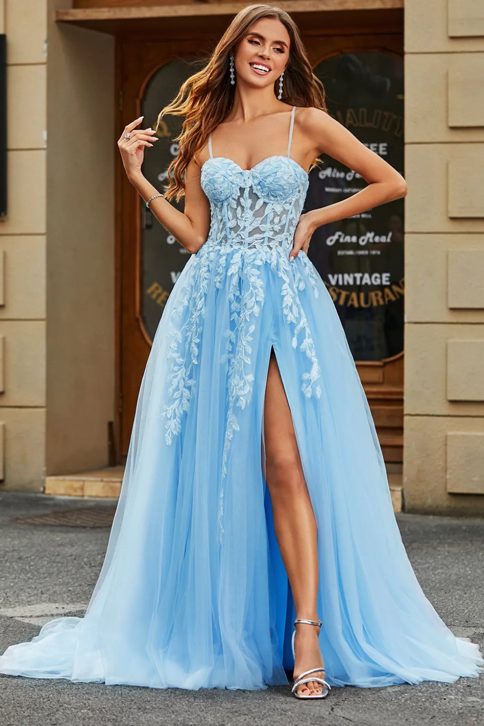 Tule A-Line Esparguete Correias Sky Blue Long Corset Prom Dress com Apliques