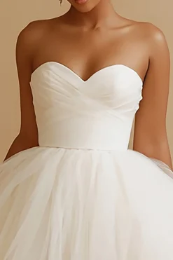 Tule Branco Uma Linha Querida Vestido de Noiva Curto